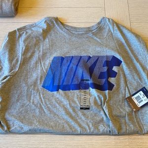 Mens gray t-shirt